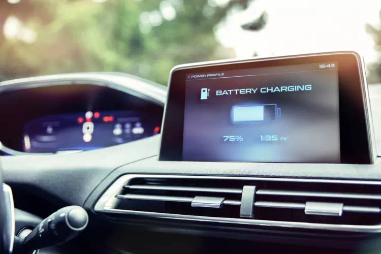 Tableau montrant le niveau de la batterie d'une voiture électrique